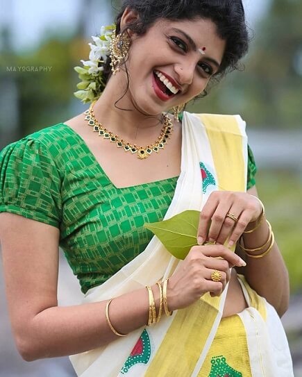 Chakka Pazham actress Shruthi Rajanikanth stunning photos