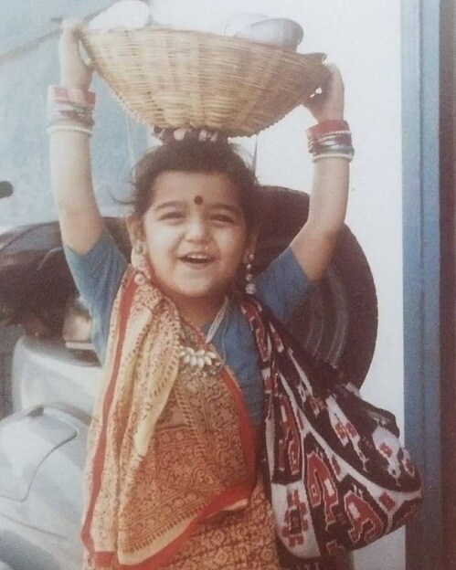 Ritika Anand childhood photo