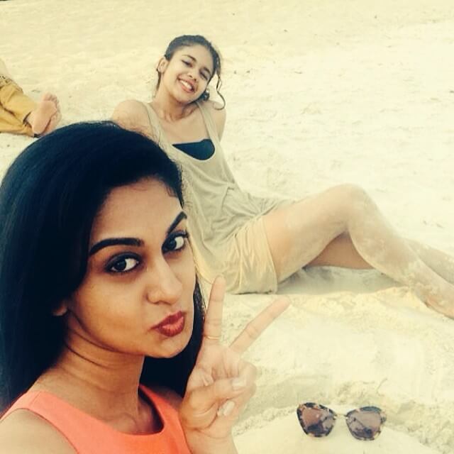 Anjana Arjun with sister