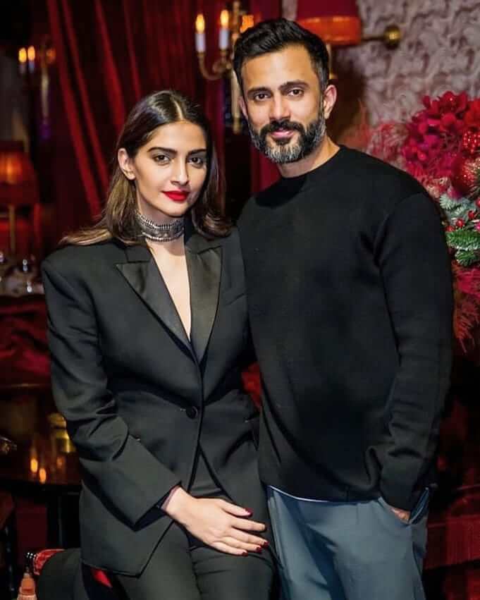 Anand Ahuja with wife Sonam