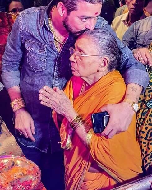 Hindustani Bhau with mother