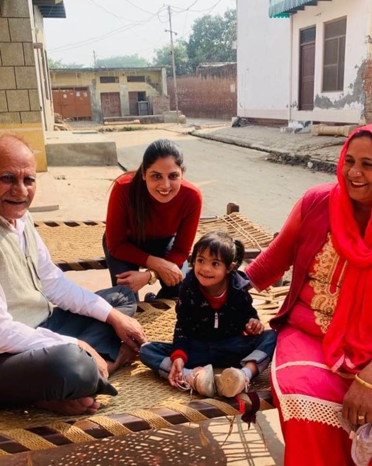 Latika Kumari with family