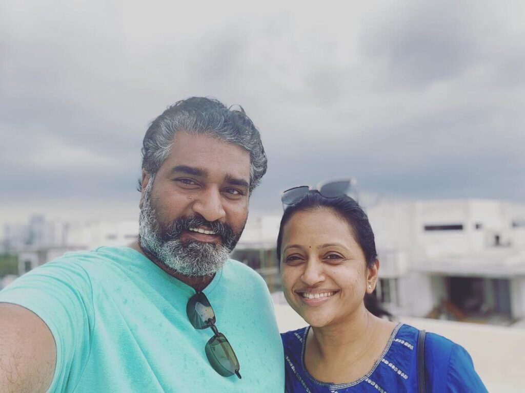 Suma Kanakala with husband