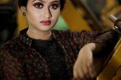 Stylish-photos-of-Namam-Japikunna-Veedu-actress-Swathy-Nithyanand-1