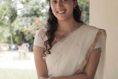 Dhanya-Balakrishna-Actress-hot-4