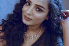 Tuhina-Das-Actress-Age-Husband-Bio-Height-Family-Photos-Instagram-10