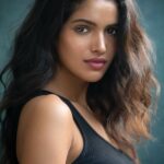 Vartika Singh Images, Sexy Photo Gallery Albums and Hot Pics collection