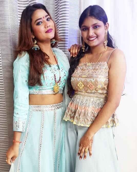 Ruks Khandagale with sister