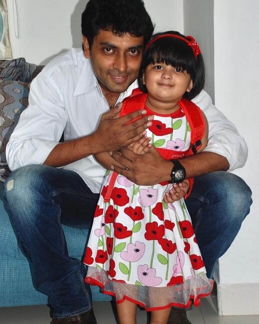 Narain with daughter Tanmayaa
