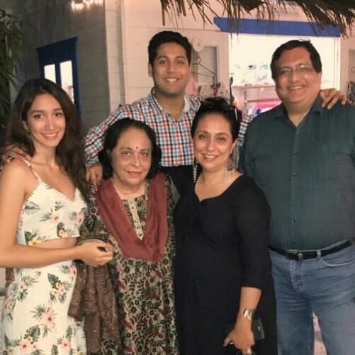 Shreya Chaudhry with family