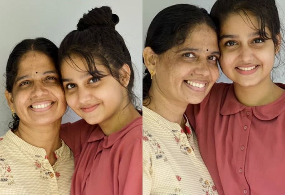 Anaswara Rajan with mother