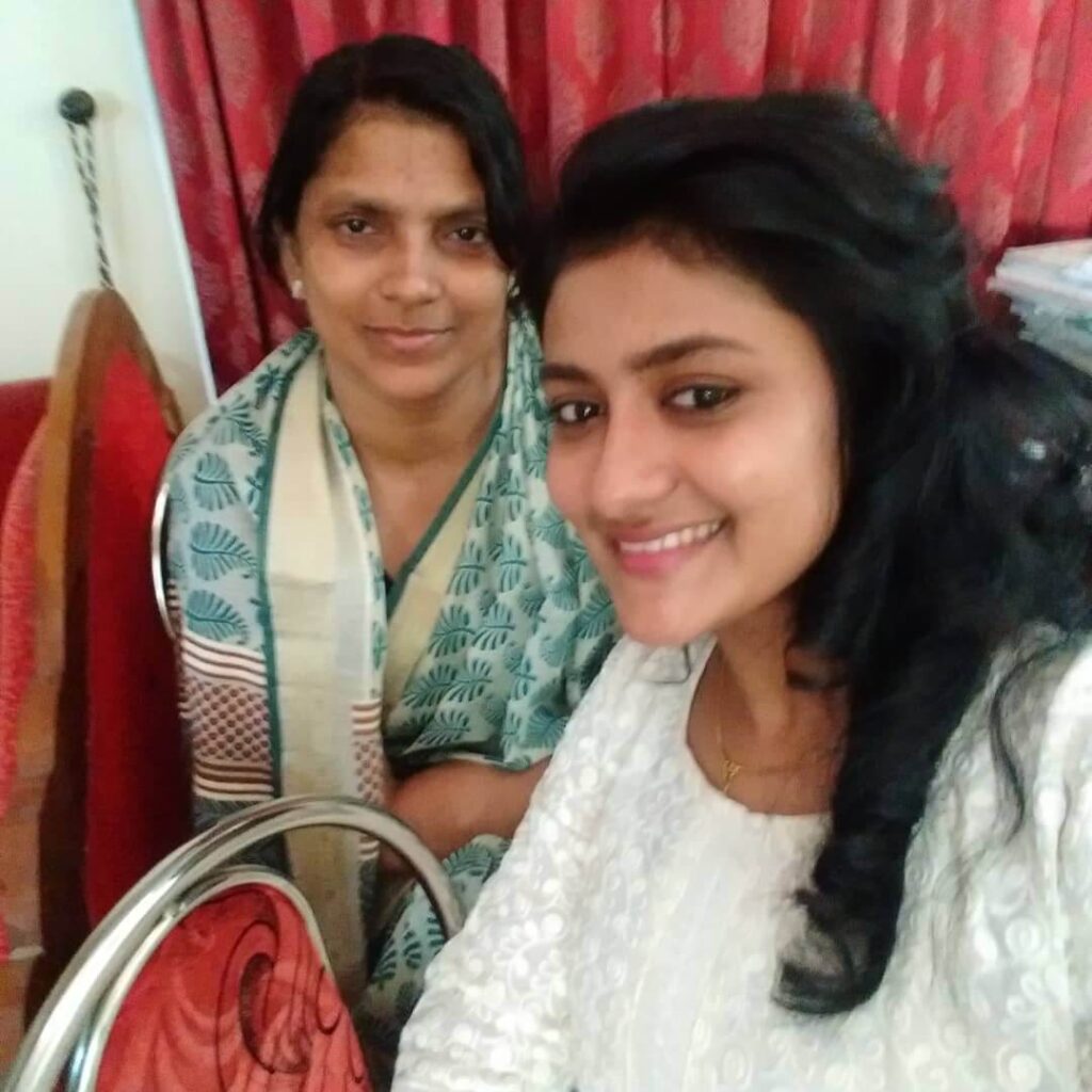 Maneesha Jaysingh with mother