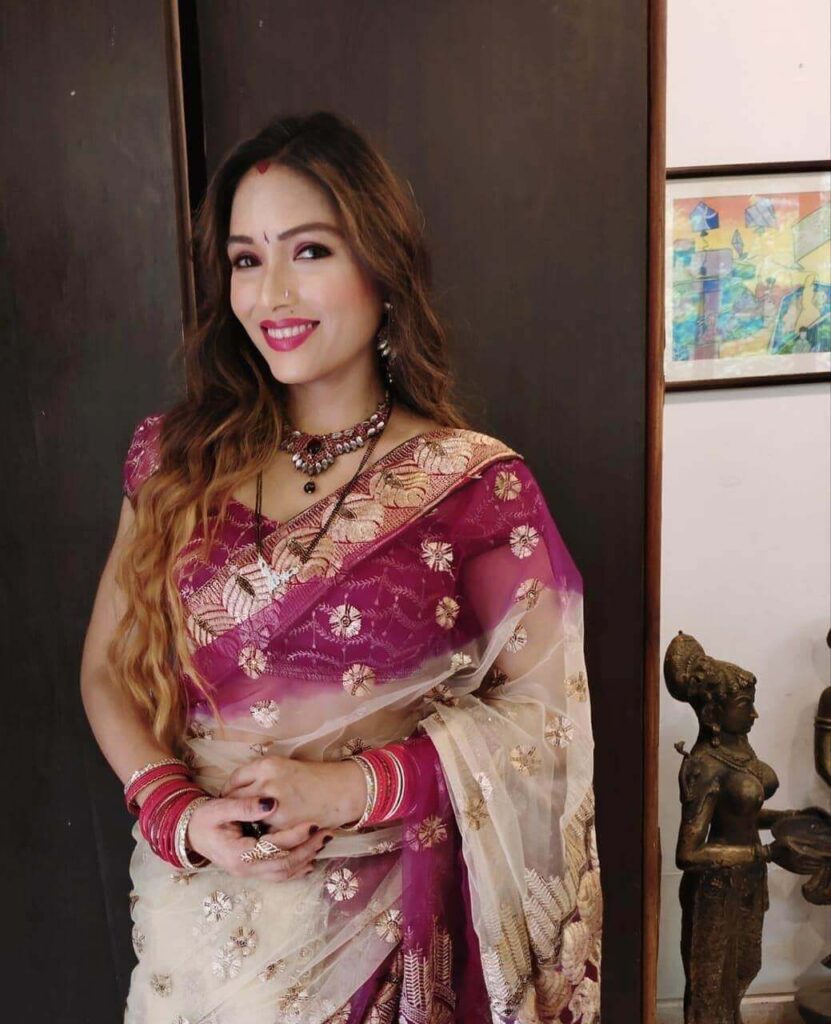 Zoya Rathore in Chamdi web series