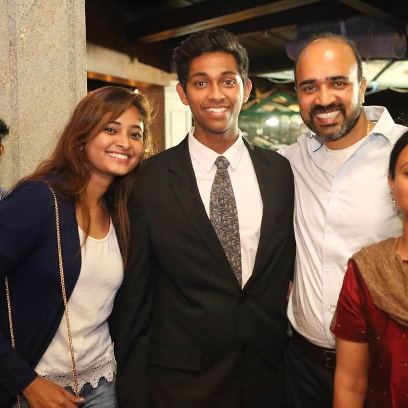 Aarohi Narayan with family