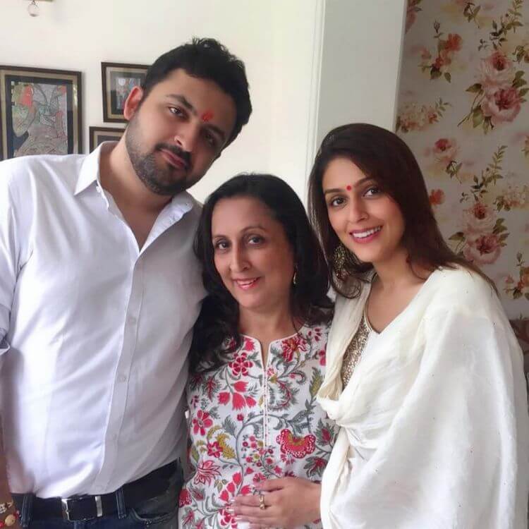 Aarti Chabria with family