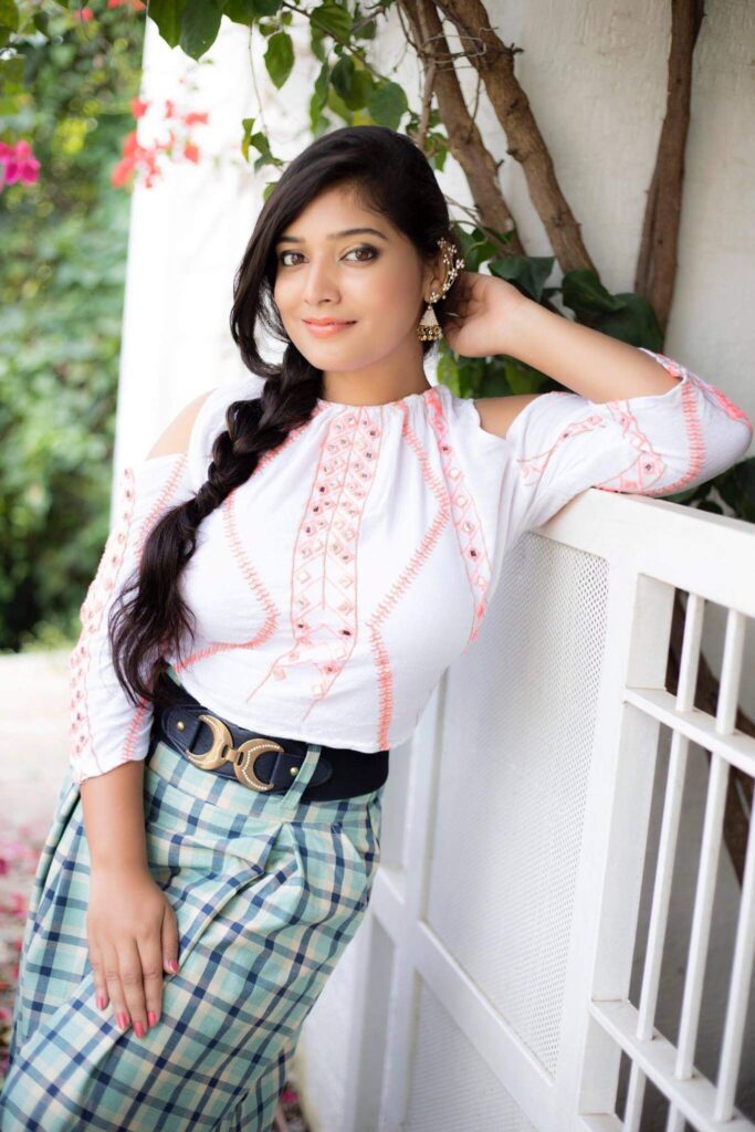 Priyanka Thimmesh in light pink top