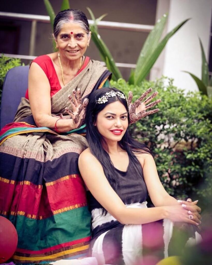 Rashmi Jha with mother