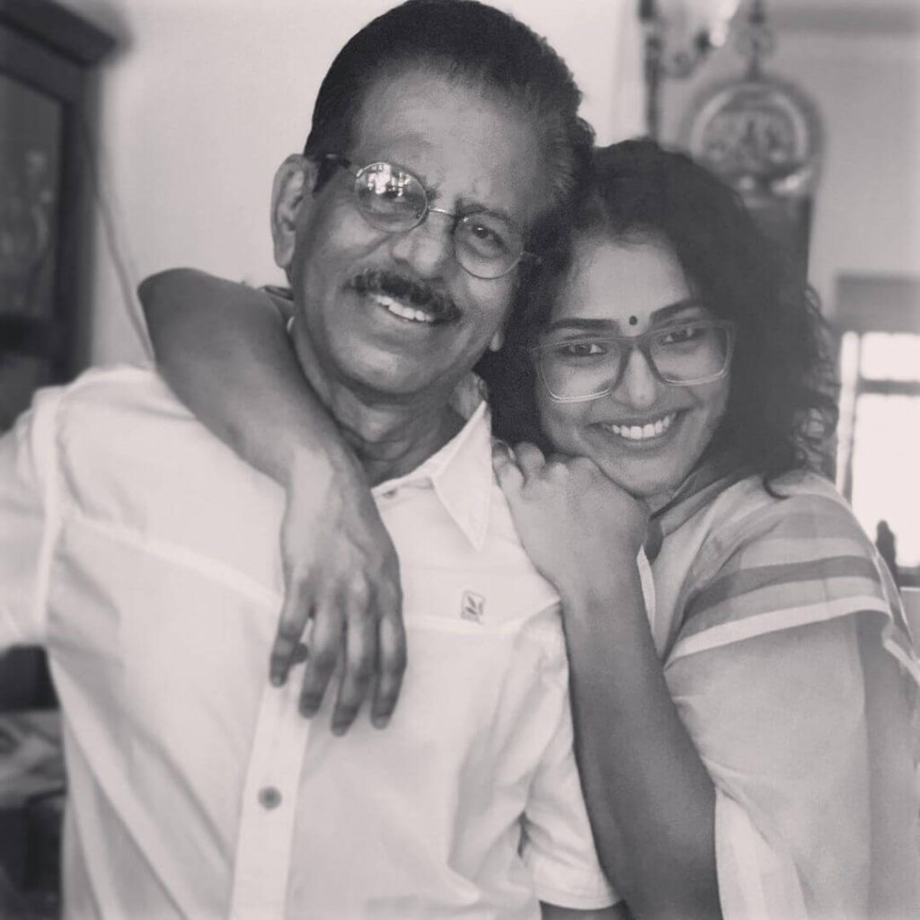 Parvathy Thiruvothu with father