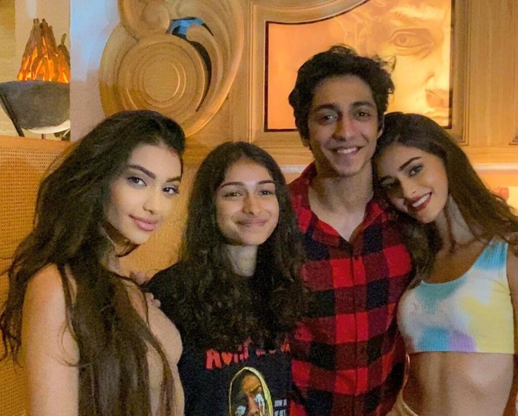 Ananya Panday with sister and brother
