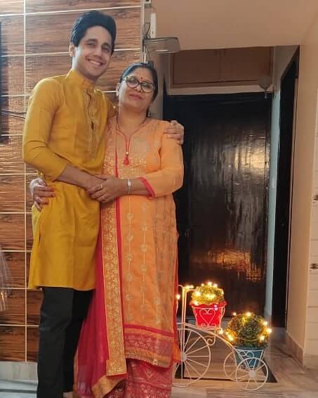 Anshul Pandey with mother