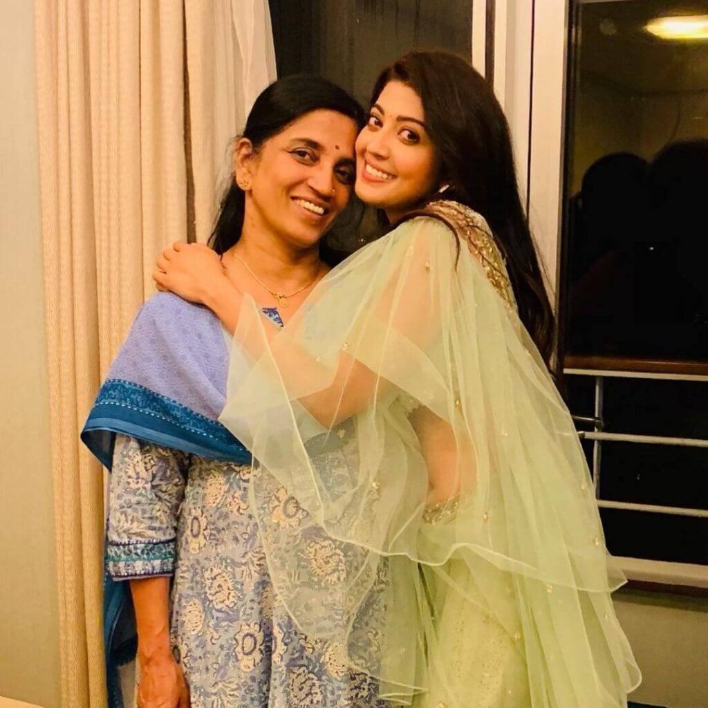 Pranitha Subhash with mother