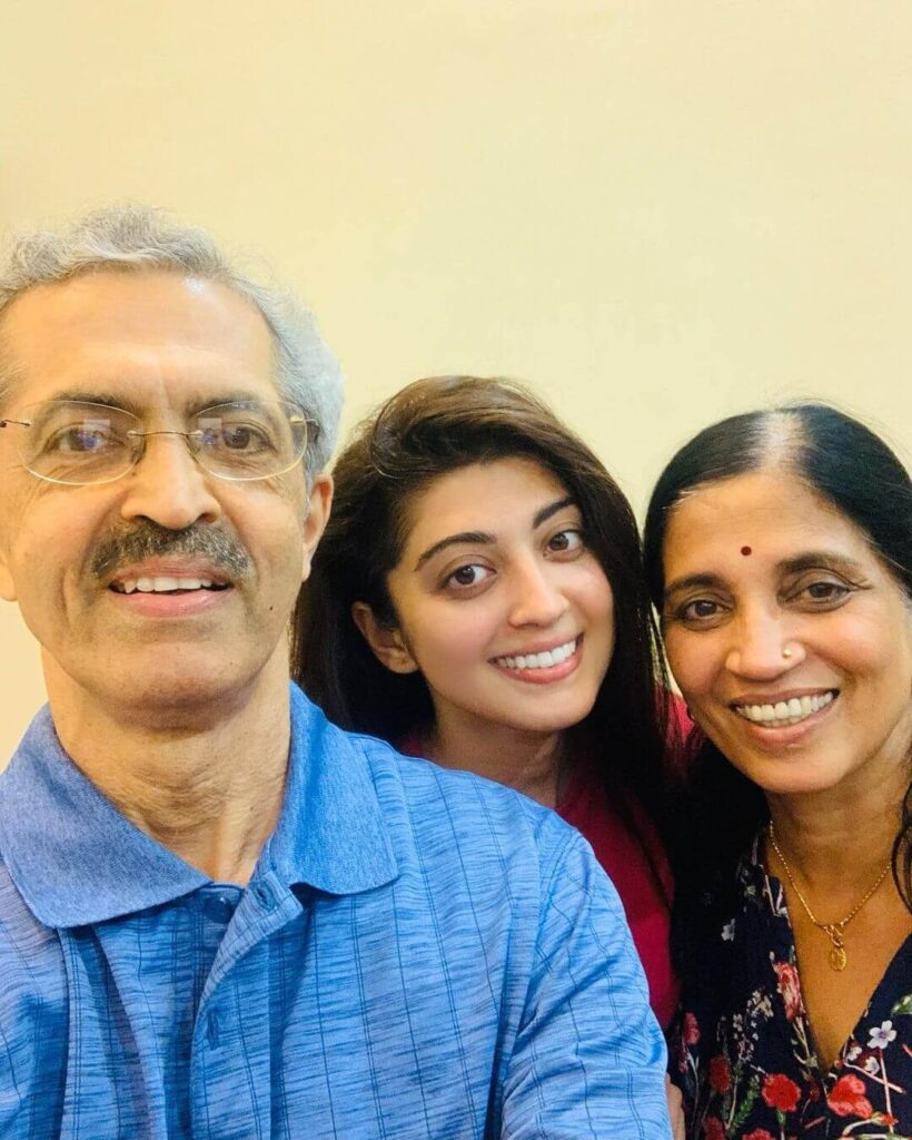 Pranitha Subhash with parents