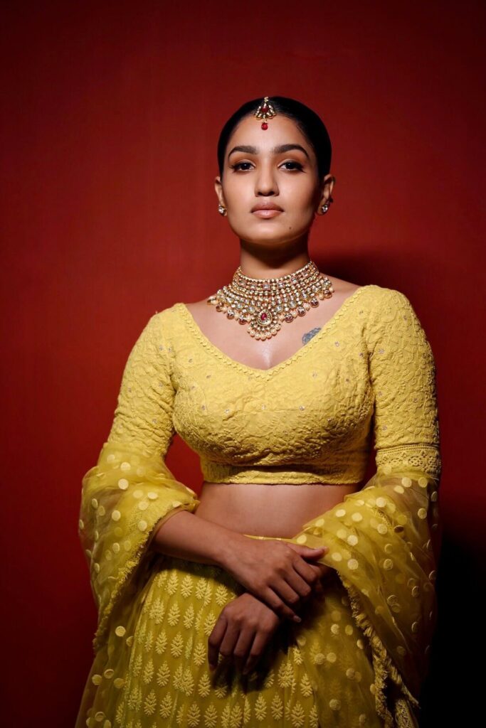 Saniya Iyappan in sexy yellow outfit