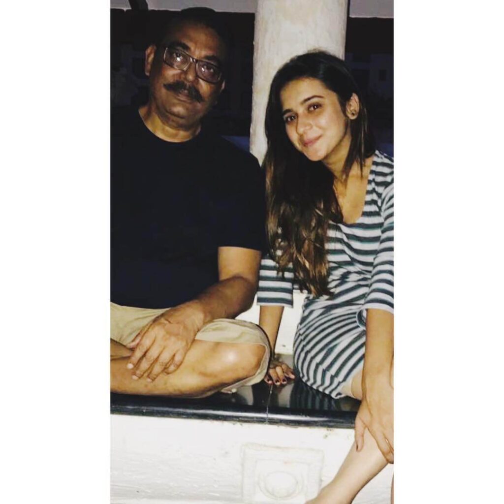 Shivani Surve with father