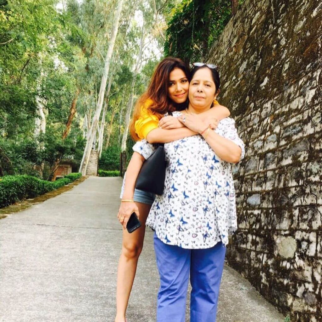 Himani Sahani with mother