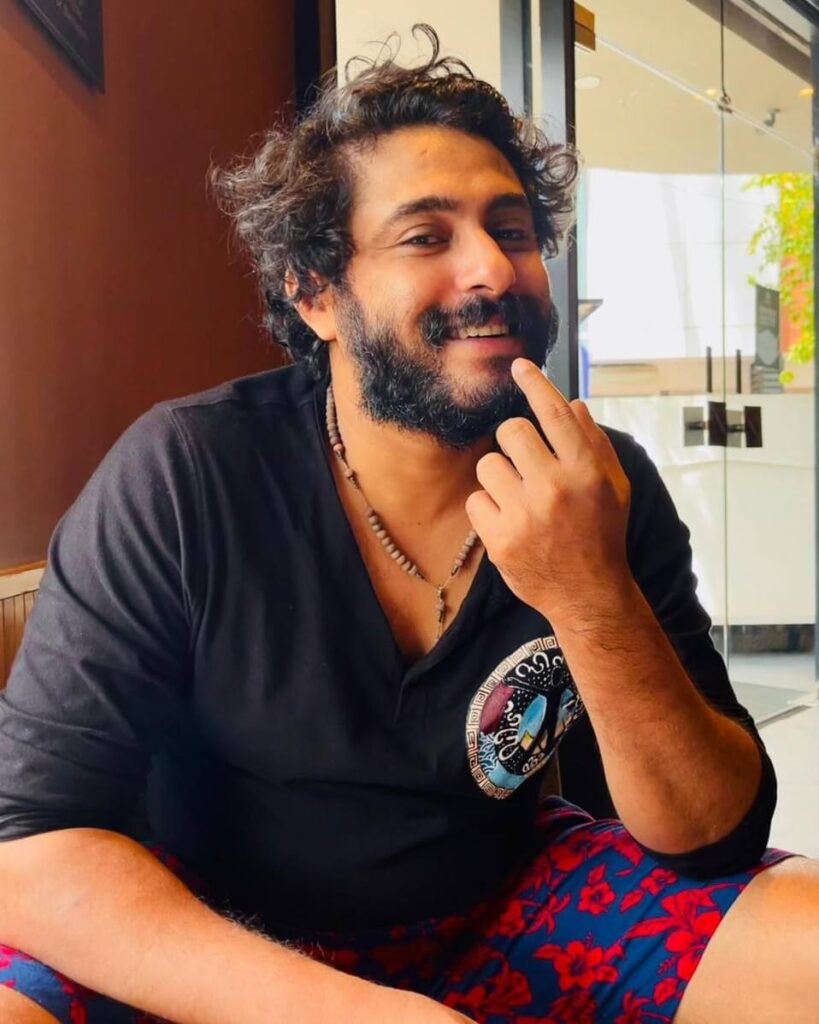 Antony Varghese in Aanaparambile World Cup Movie