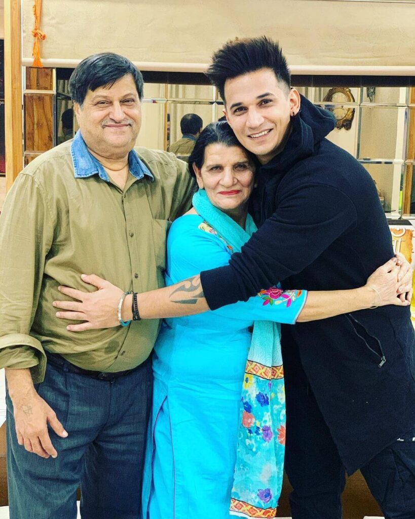Prince Narula with parents