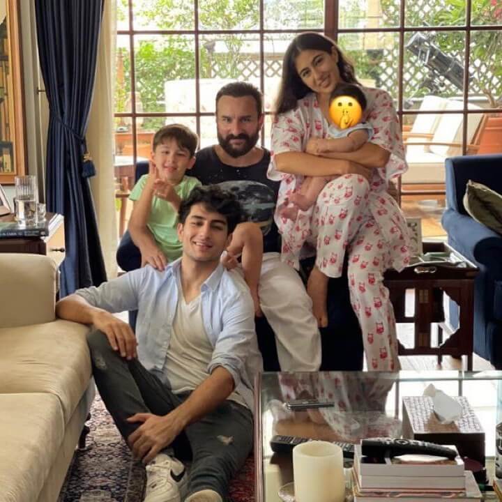 Sara Ali Khan with family