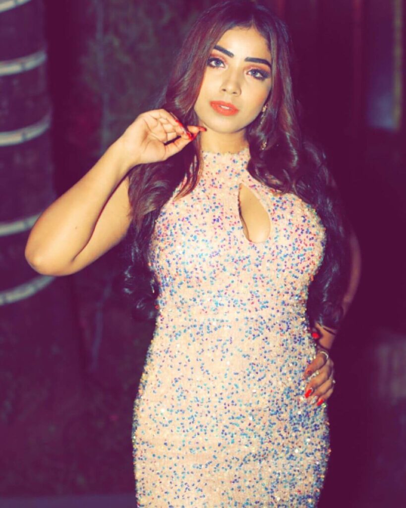 Aayushi Jaiswal in Charmsukh Kamar in sexy gown