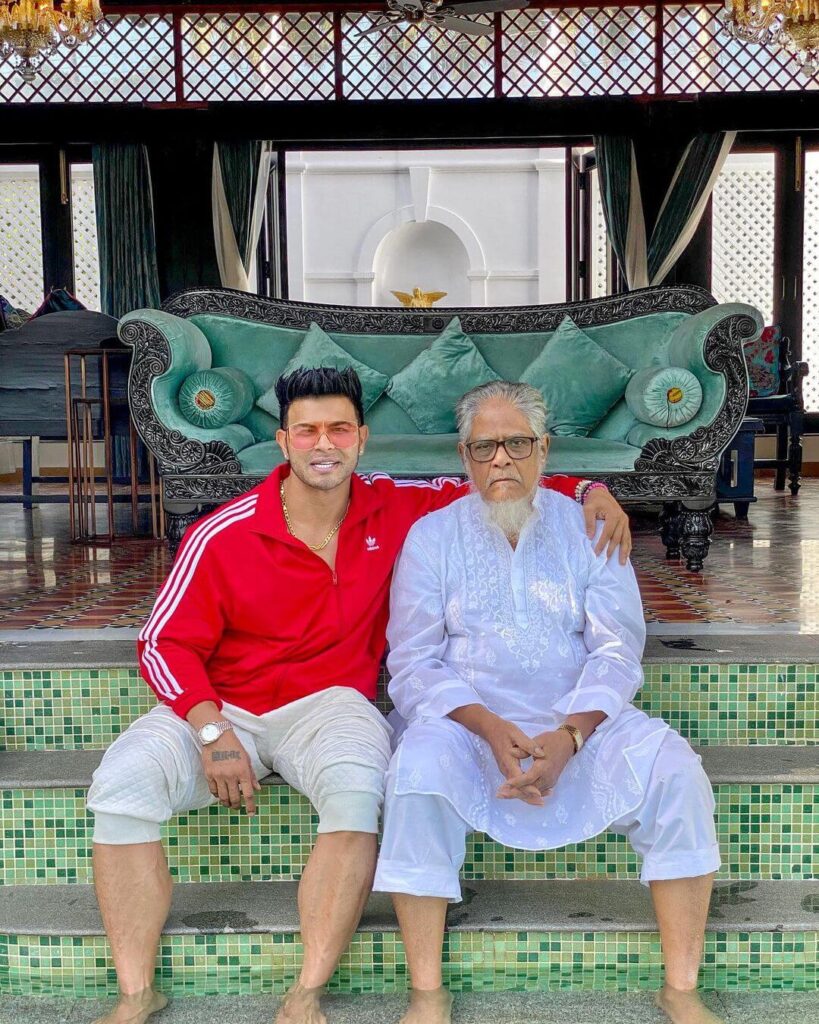 Sahil Khan with father