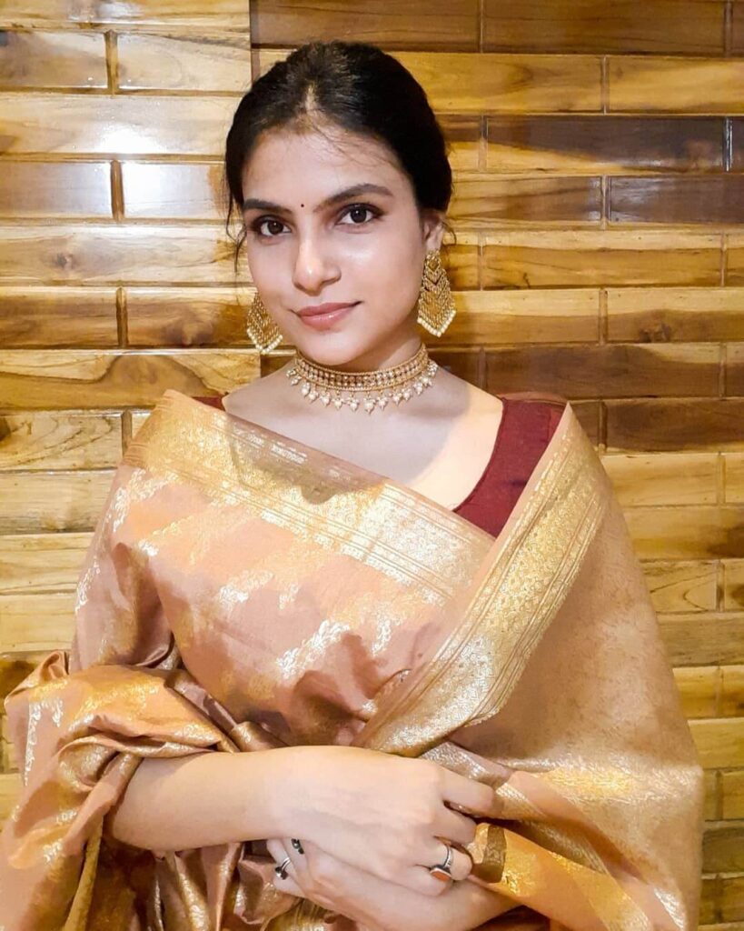 Tanvi Shewale in saree