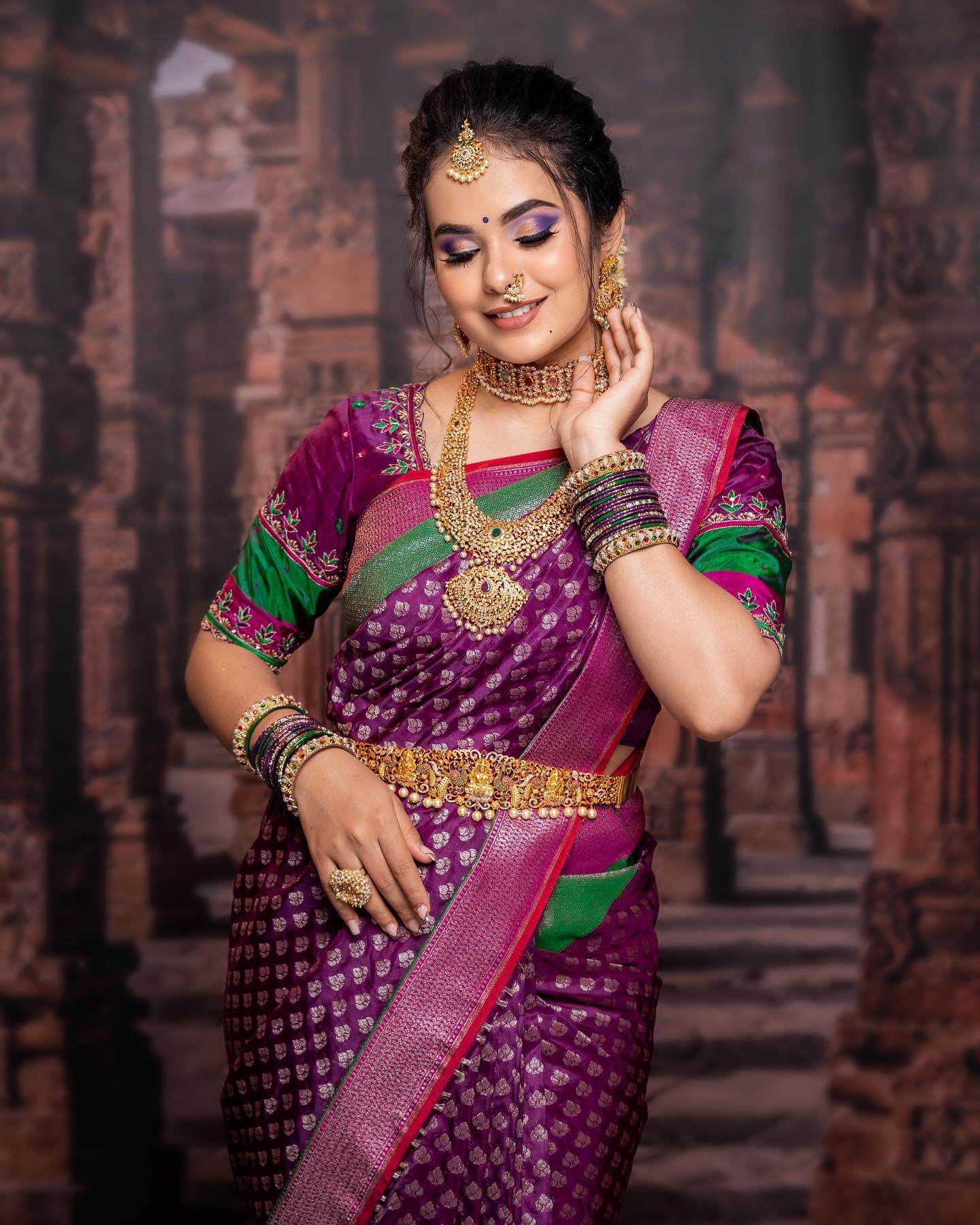 Abhijna Vishwanath in stylish saree