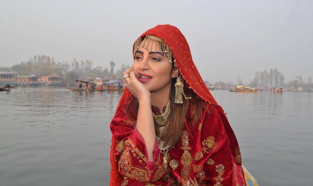 Arshi Khan in stylish outfit