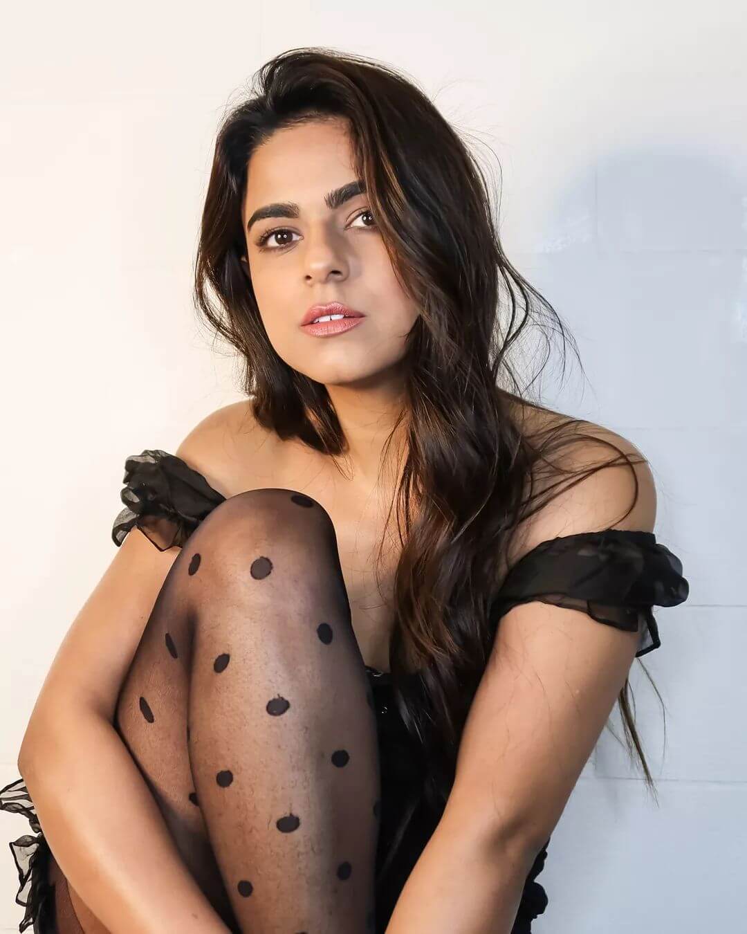 Kavya Khurana in black sexy outfit