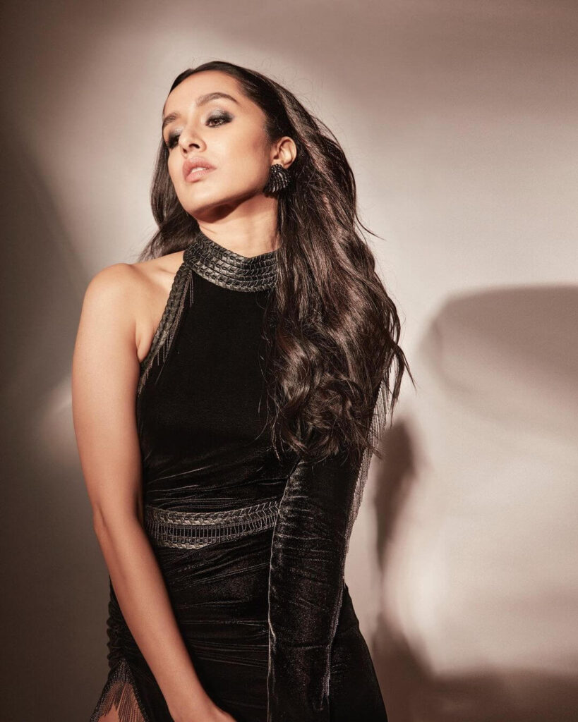 Shraddha Kapoor in black outfit