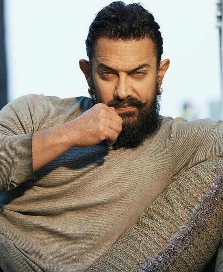 Aamir Khan stylish look sitting