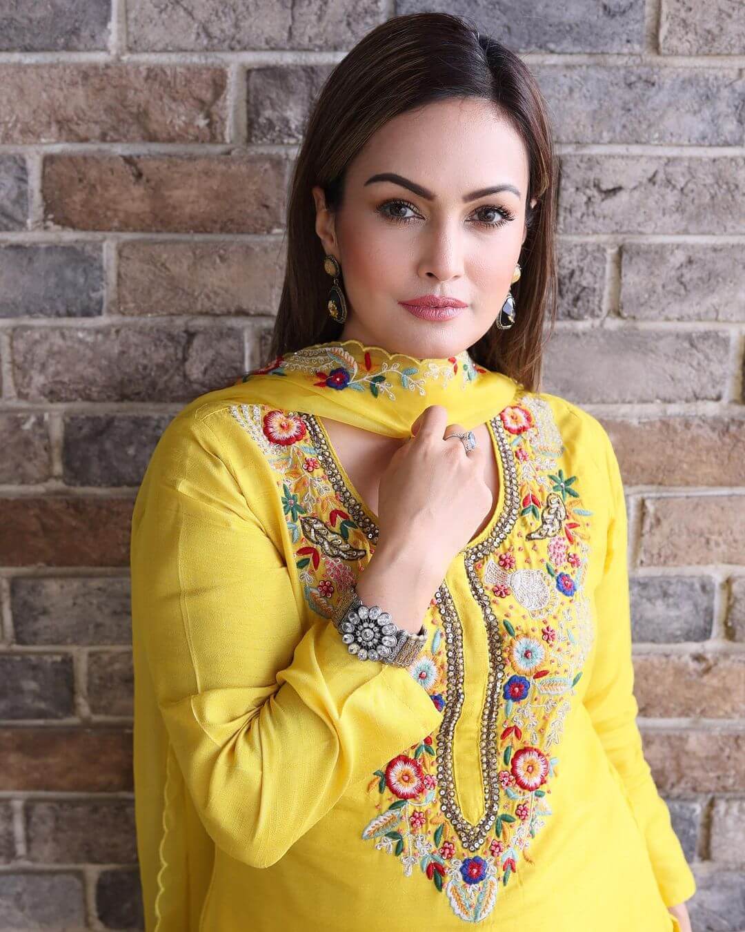Nisha Rawal in yellow salwar
