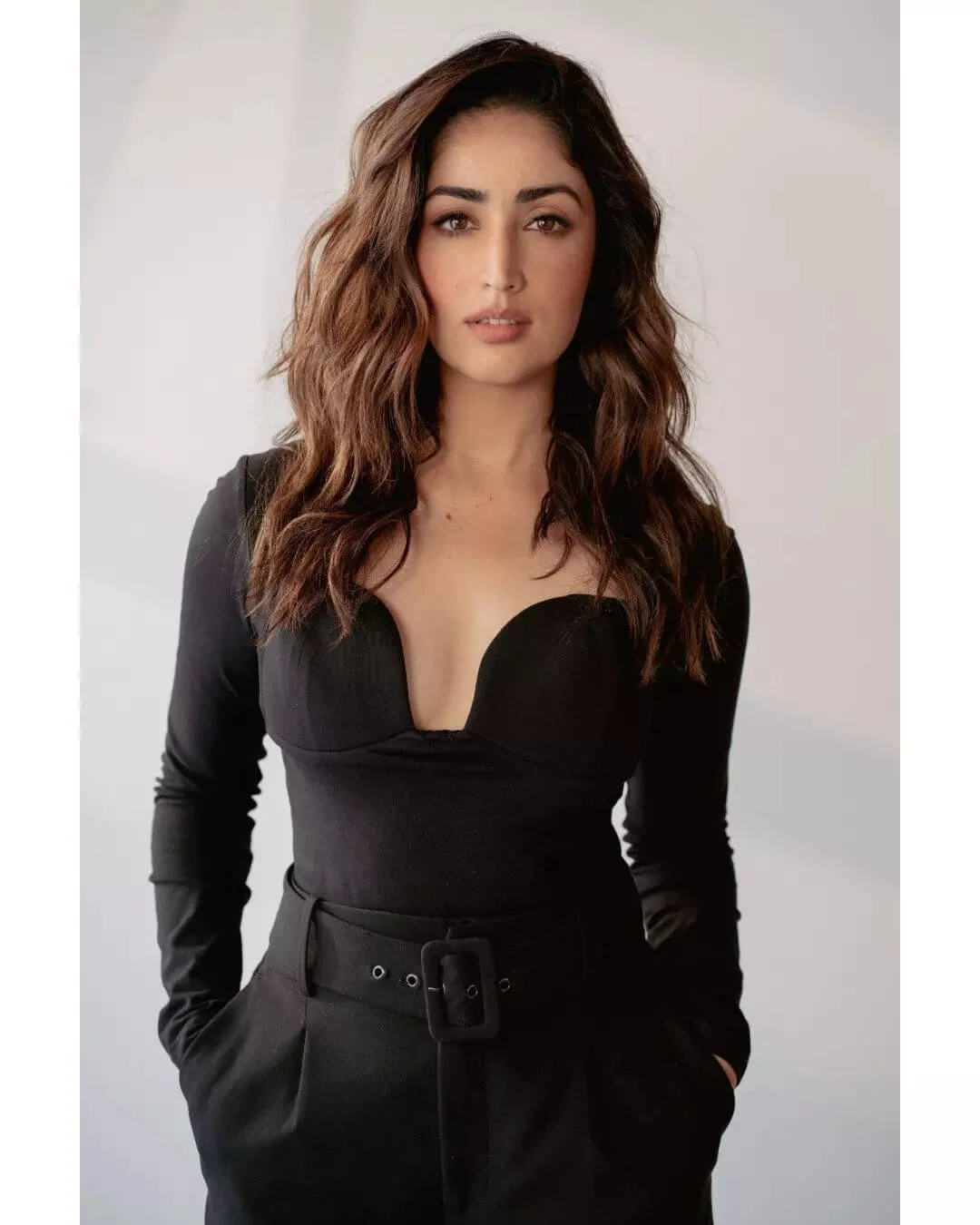 Yami Gautam in black sexy outfit