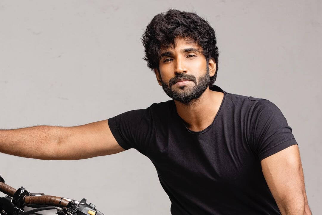 Actor Aadhi Pinisetty close up shot in black outfit