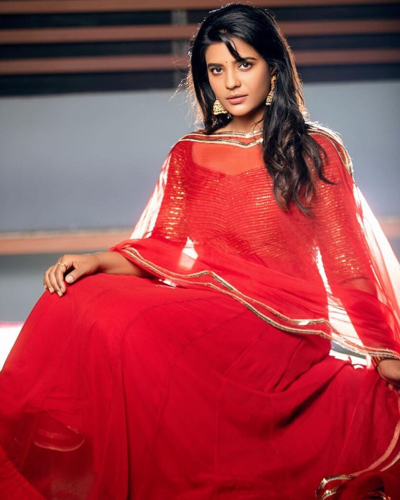 Actress Aishwarya Rajesh in red salwar
