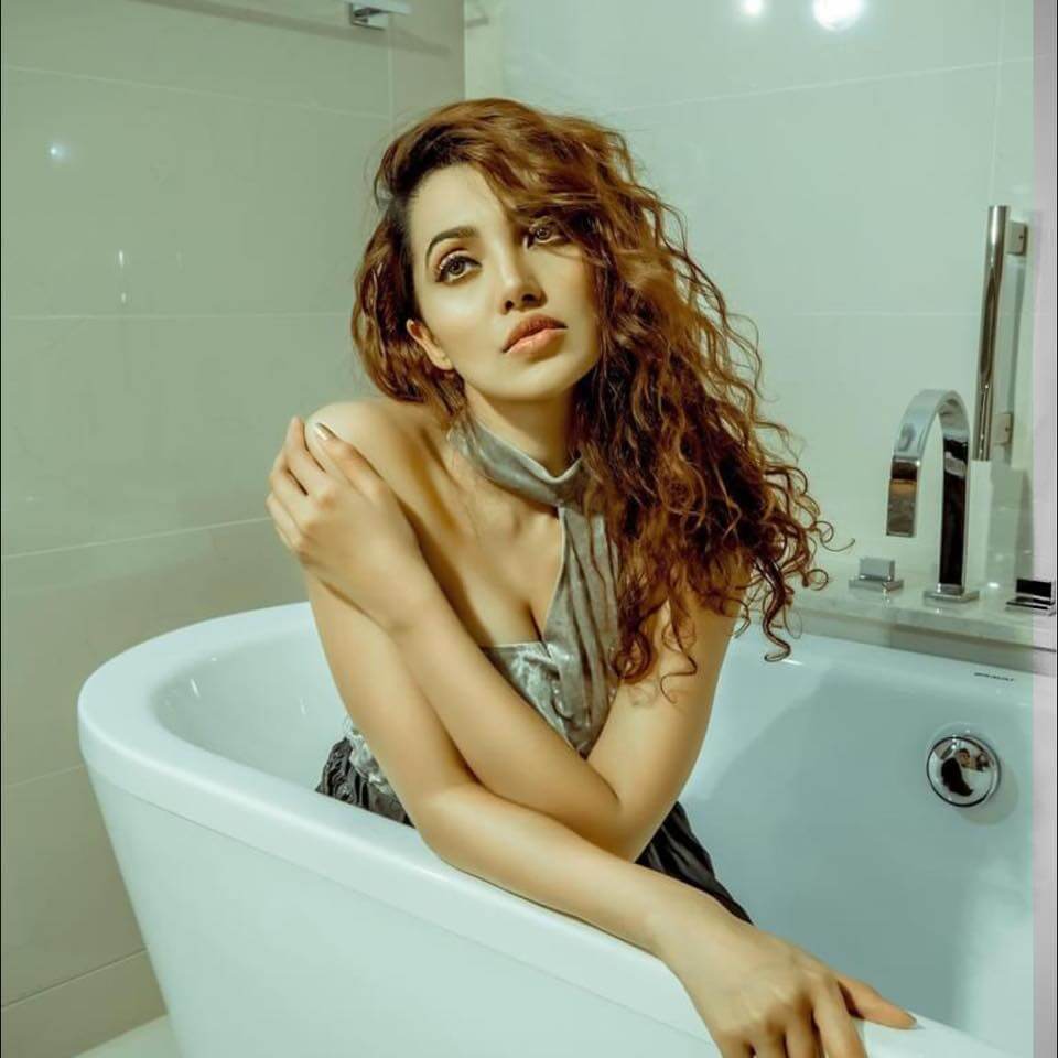 Ananya Raj in bath tub