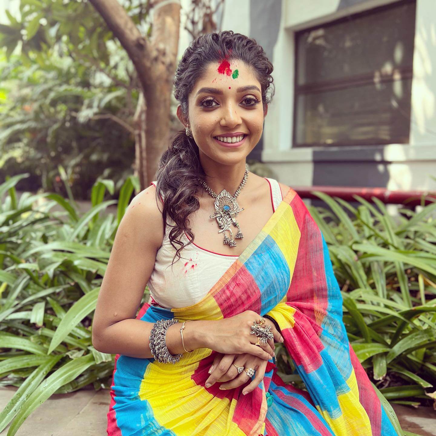 Actress Devlina Kumar in sexy saree