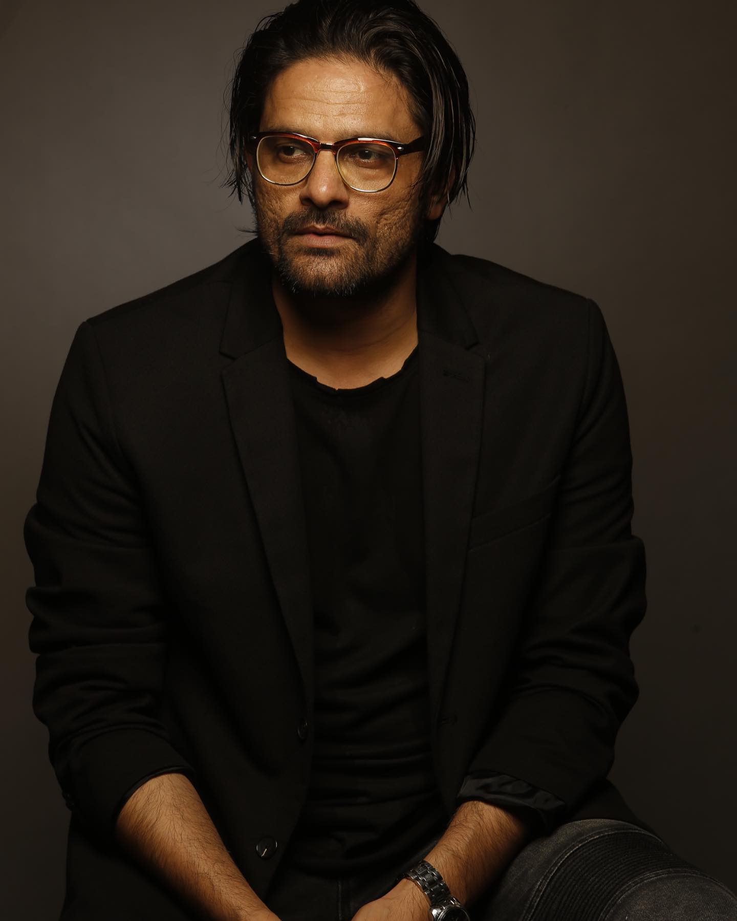 Actor Jaideep Ahlawat in black outfit