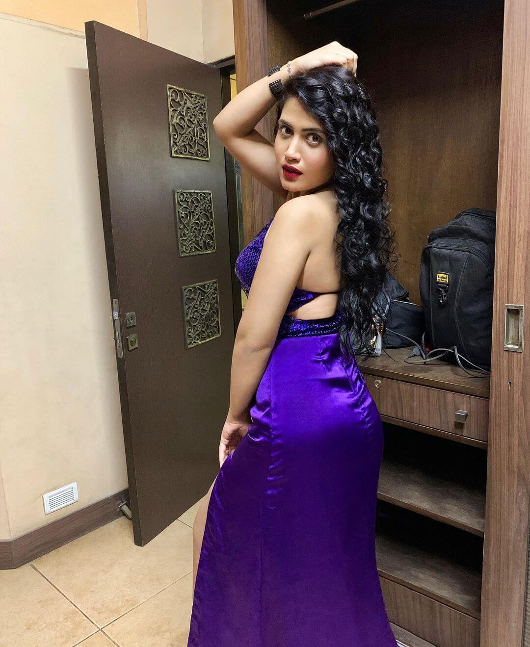 Actress Manvi Chugh in sexy violet gown