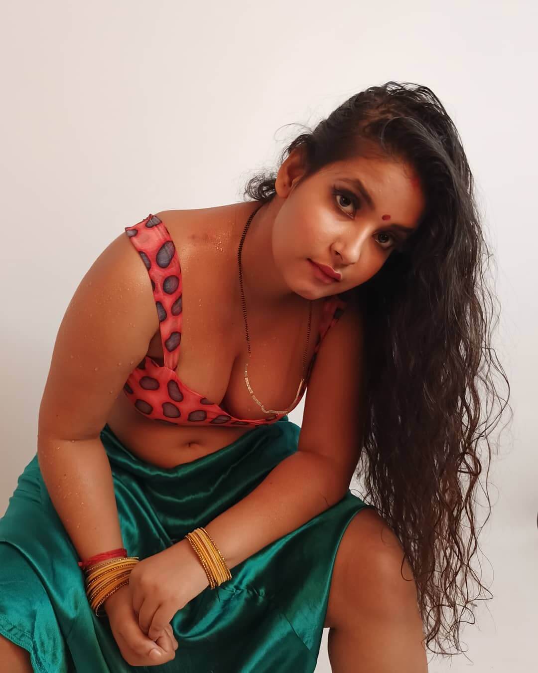 Actress Natasha Rajsewari sexy shot