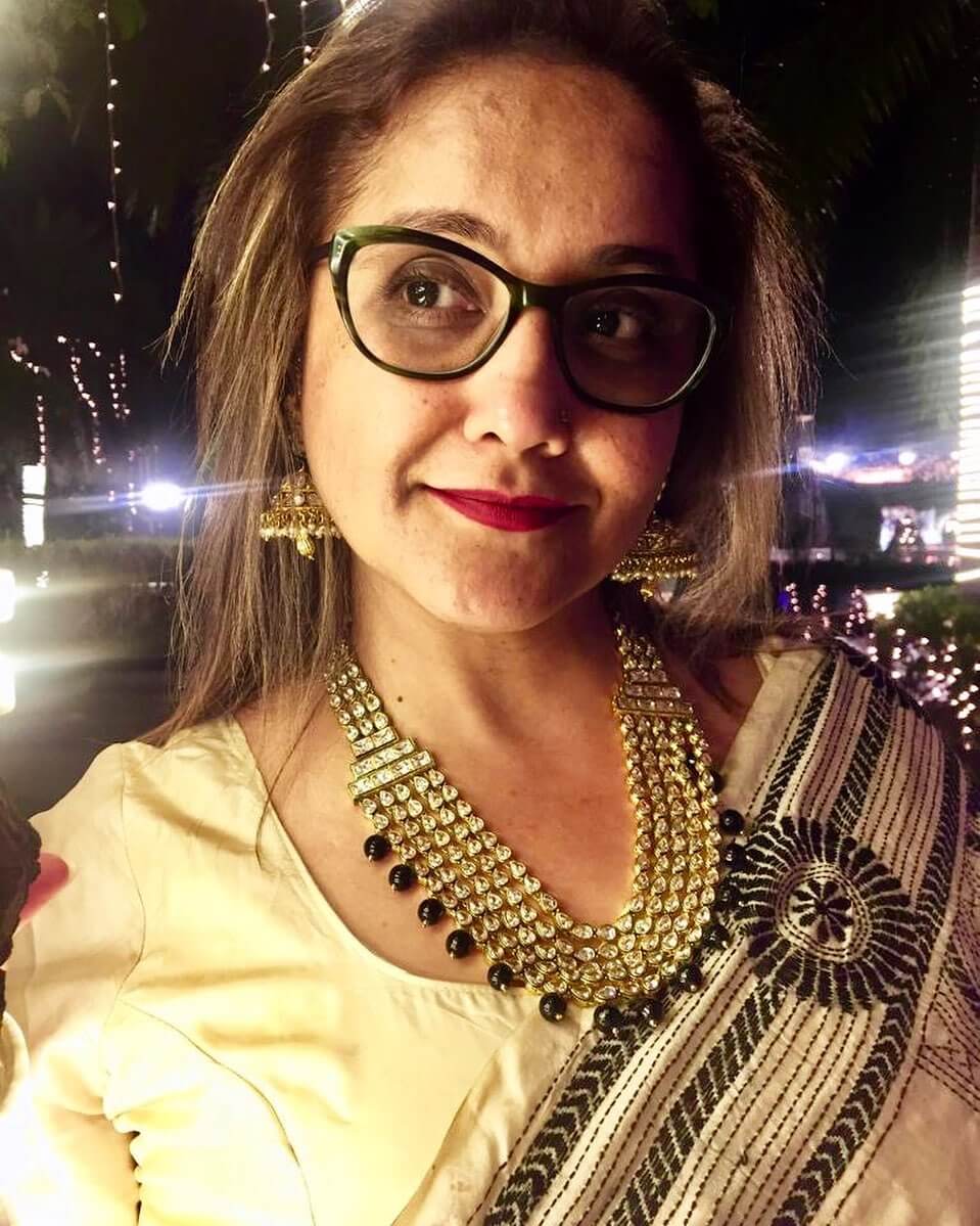 Actress Swati P Shah close up shot in saree